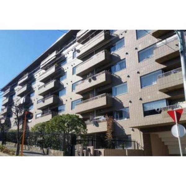 渋谷区代々木４丁目のマンション