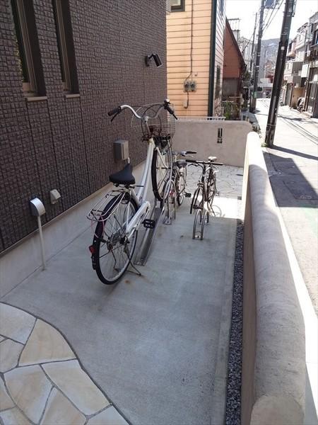 渋谷区東３丁目のマンション