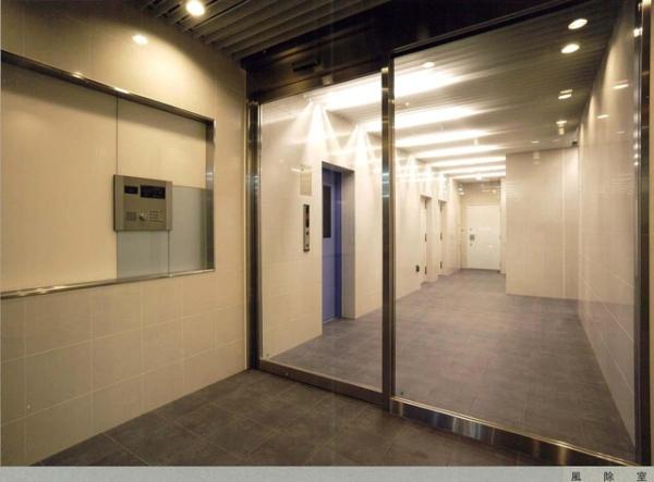 中央区新川１丁目のマンション