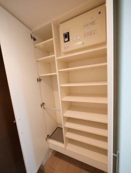 渋谷区千駄ヶ谷３丁目のマンション