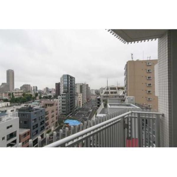 新宿区市谷薬王寺町のマンション
