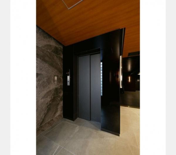 渋谷区東３丁目のマンション