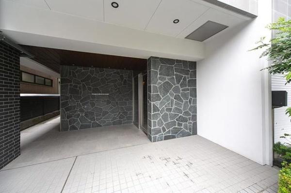 港区南麻布２丁目のマンション