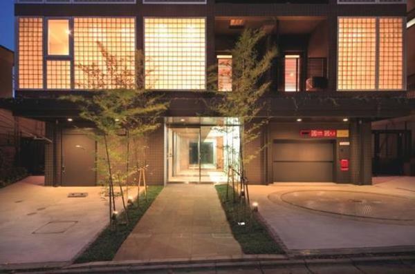 港区元麻布３丁目のマンション