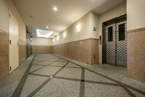 新宿区西早稲田２丁目のマンション