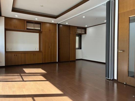 千代田区麹町２丁目のマンション