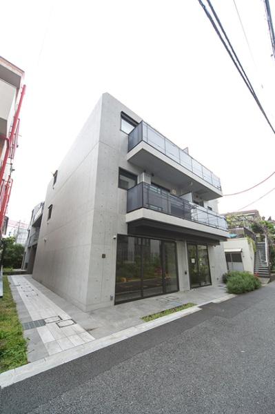 世田谷区三軒茶屋１丁目のマンション