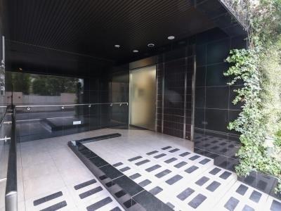 渋谷区富ヶ谷２丁目のマンション