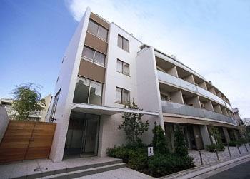 渋谷区神宮前3丁目のマンション