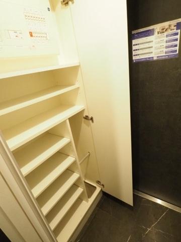 港区三田５丁目のマンション