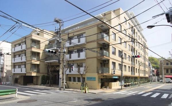 港区赤坂６丁目のマンション