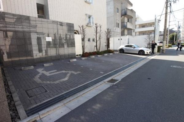 新宿区市谷仲之町のマンション