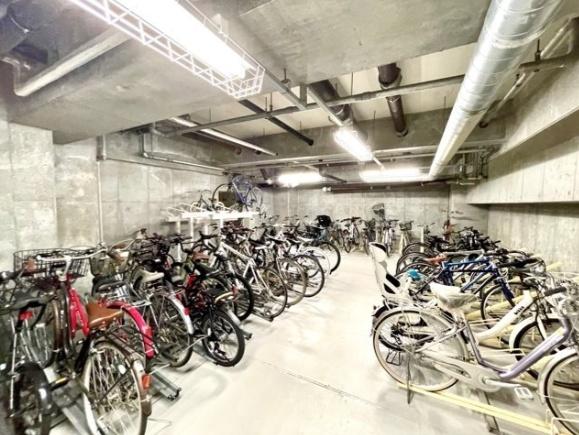 世田谷区三軒茶屋１丁目のマンション