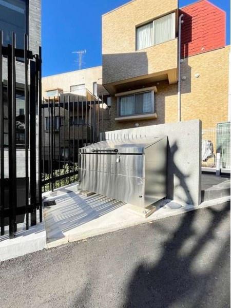 目黒区上目黒３丁目のマンション