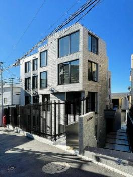 目黒区上目黒３丁目のマンション