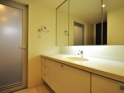 世田谷区深沢２丁目のマンション