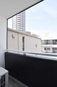 港区六本木７丁目のマンション