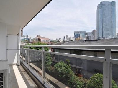 港区六本木７丁目のマンション