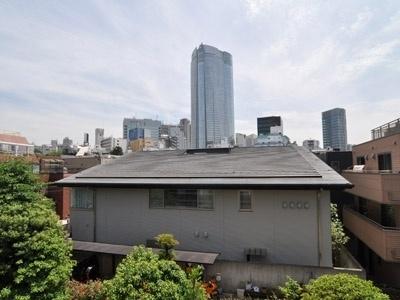 港区六本木７丁目のマンション
