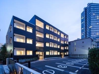 港区六本木７丁目のマンション