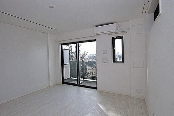 目黒区上目黒３丁目のマンション