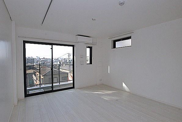 目黒区上目黒３丁目のマンション
