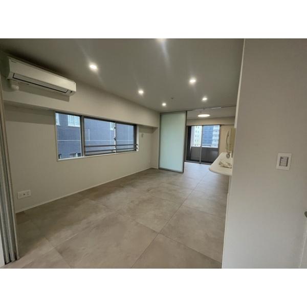 中央区新川２丁目のマンション