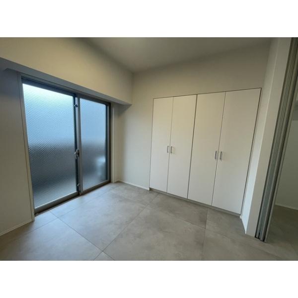 中央区新川２丁目のマンション