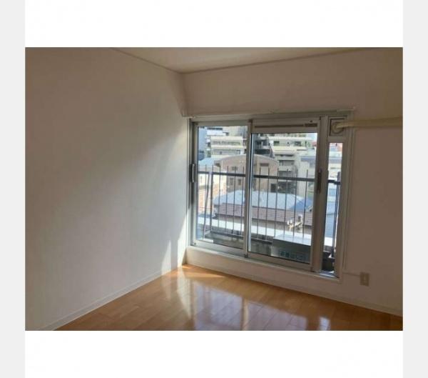 渋谷区代々木２丁目のマンション