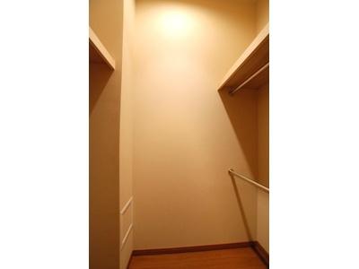 新宿区原町３丁目のマンション