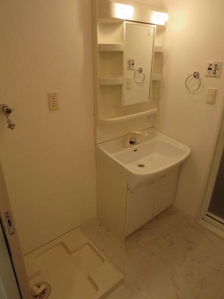 中央区新川１丁目のマンション