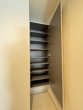 世田谷区北沢２丁目のマンション