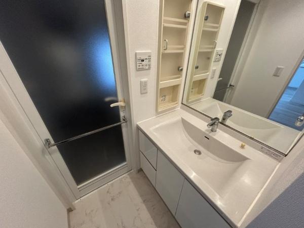 港区六本木２丁目のマンション