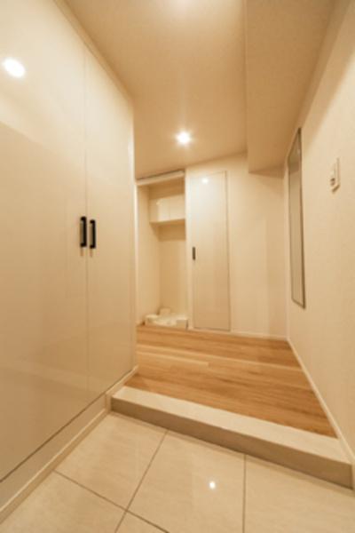 新宿区市谷加賀町２丁目のマンション