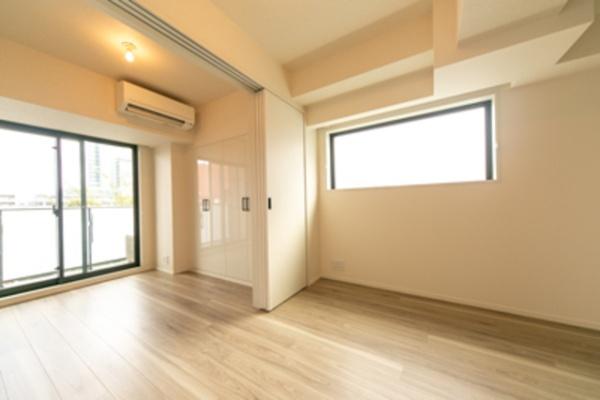 新宿区市谷加賀町２丁目のマンション