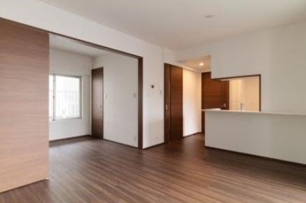 新宿区西早稲田３丁目のマンション