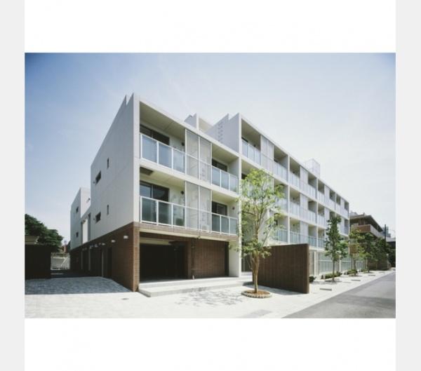 新宿区弁天町のマンション