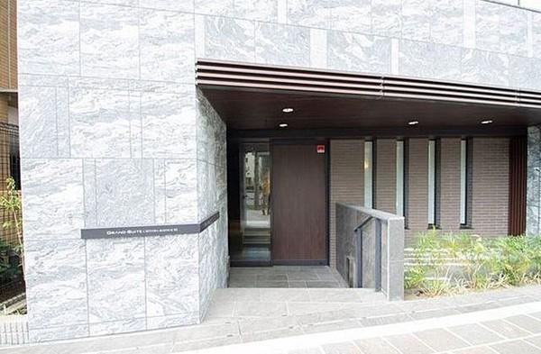 千代田区麹町６丁目のマンション