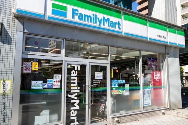 中央区明石町のマンション(ファミリーマート中央明石町店)