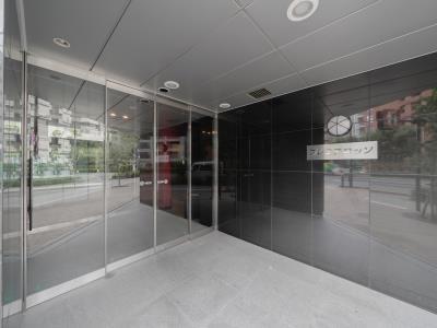 渋谷区富ヶ谷２丁目のマンション