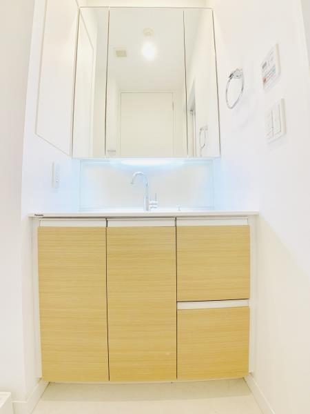 中野区中野４丁目のマンション