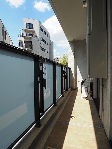 世田谷区三軒茶屋２丁目のマンション