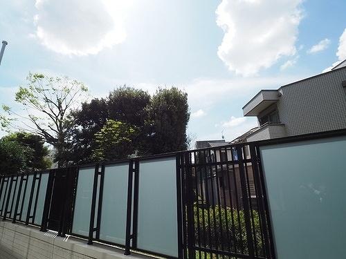 世田谷区三軒茶屋２丁目のマンション