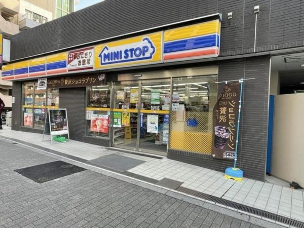 渋谷区恵比寿１丁目のマンション(ミニストップ広尾1丁目店)