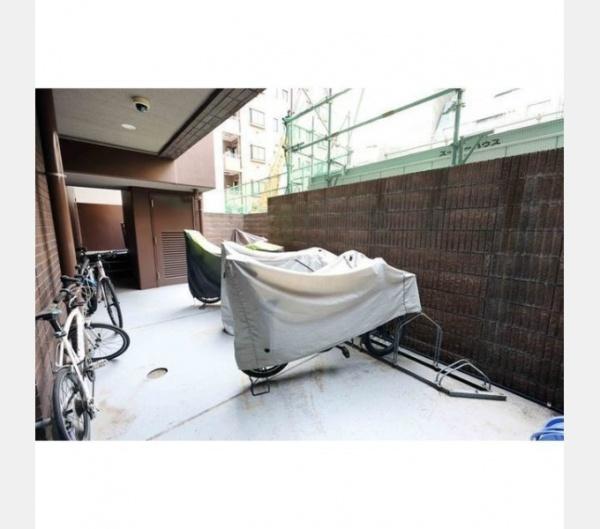 千代田区麹町３丁目のマンション