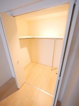 中央区新川２丁目のマンション