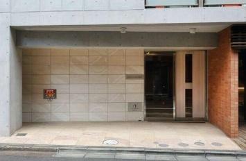 中央区新川２丁目のマンション