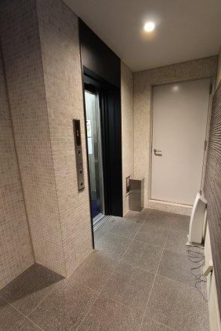 港区西麻布３丁目のマンション
