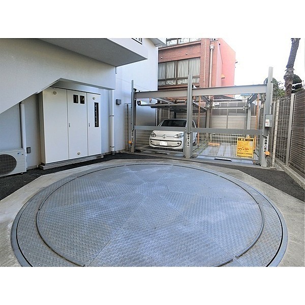 目黒区上目黒３丁目のマンション