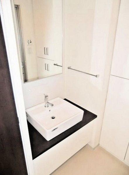 中央区八丁堀２丁目のマンション
